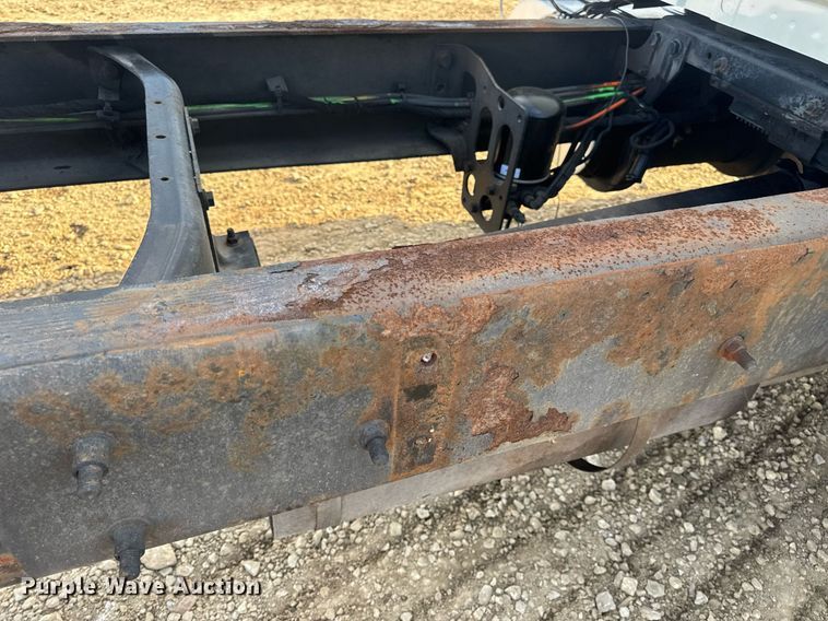 image for item DV4239 2007 International DuraStar 4300 truck cab and chassis