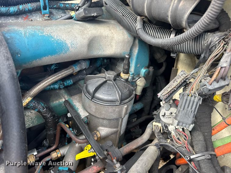 image for item DV4239 2007 International DuraStar 4300 truck cab and chassis