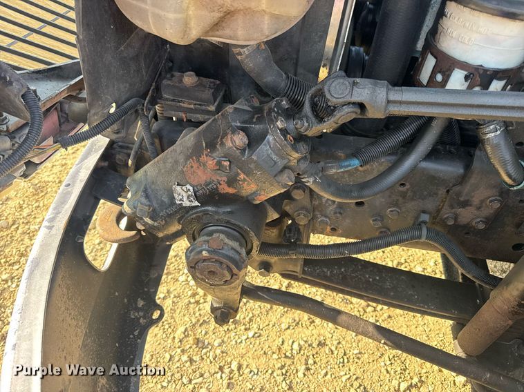 image for item DV4239 2007 International DuraStar 4300 truck cab and chassis