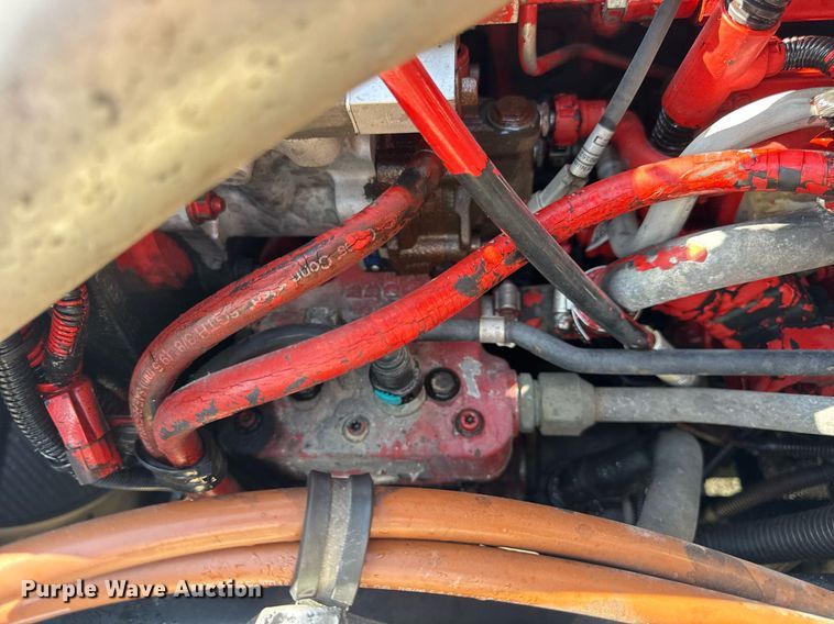 image for item DV4240 2013 Freightliner Business Class M2 106 truck cab and chassis