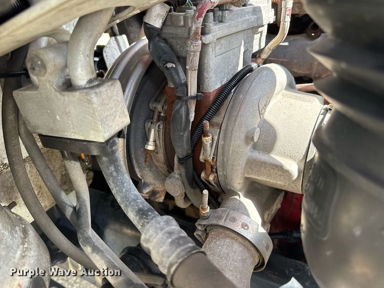 image for item DV4240 2013 Freightliner Business Class M2 106 truck cab and chassis