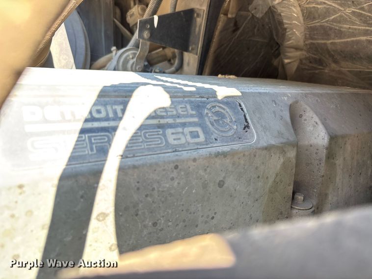 image for item DW7103 2006 Freightliner Columbia semi truck