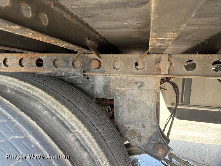 image for item DX5546 2014 Wabash DVCVHPC dry van trailer