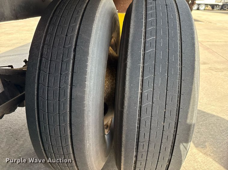 image for item DX5546 2014 Wabash DVCVHPC dry van trailer