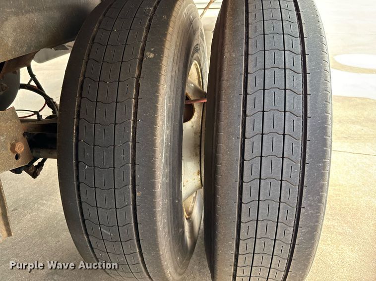 image for item DX5548 2014 Wabash DVCVHPC dry van trailer