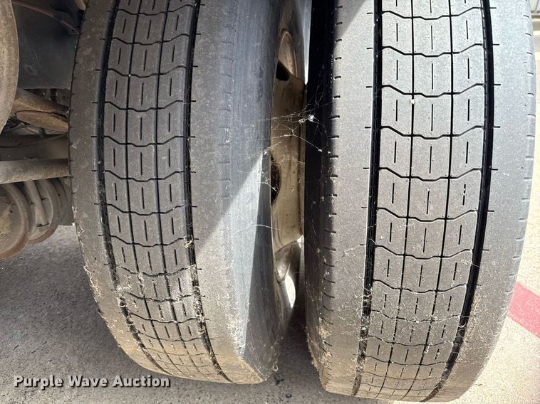 image for item DX5550 2015 Wabash DVCVHPC dry van trailer