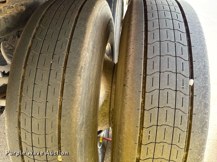 image for item DX5551 2015 Wabash DVCVHPC dry van trailer