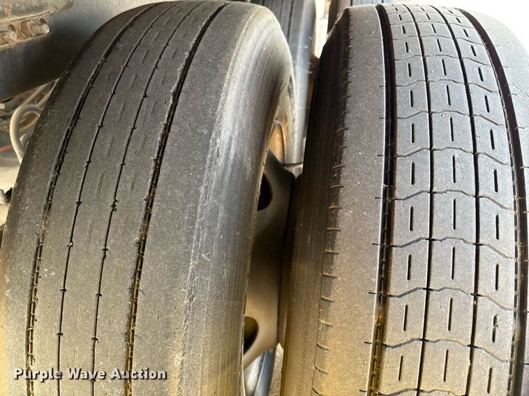 image for item DX5552 2015 Wabash DVCVHPC dry van trailer