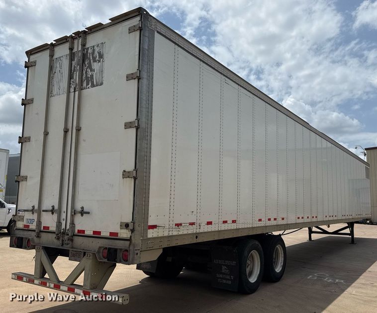 image for item DX5555 2016 Vanguard VXP dry van trailer