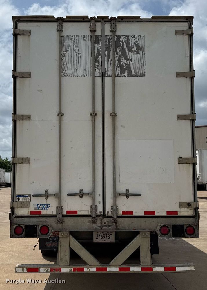 image for item DX5555 2016 Vanguard VXP dry van trailer