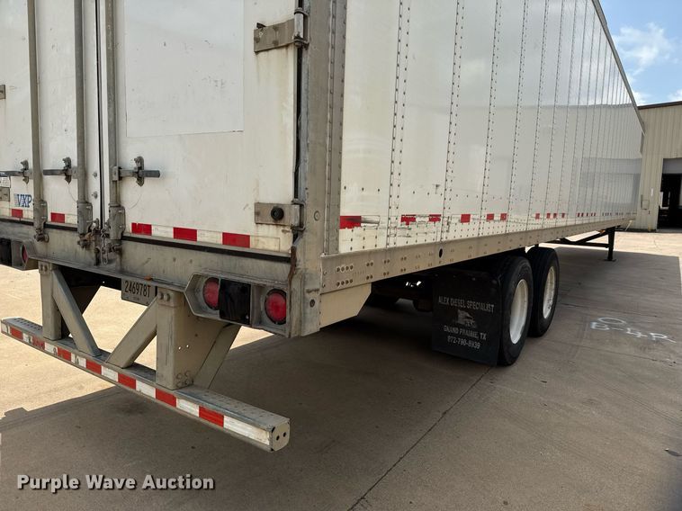 image for item DX5555 2016 Vanguard VXP dry van trailer