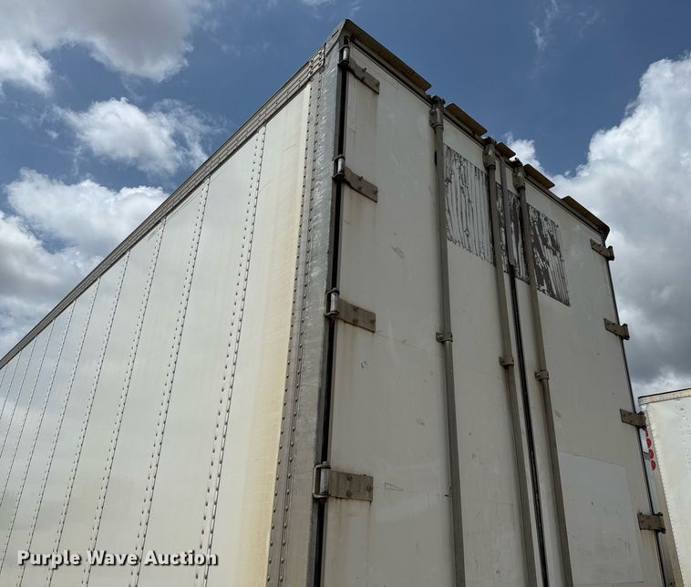 image for item DX5555 2016 Vanguard VXP dry van trailer