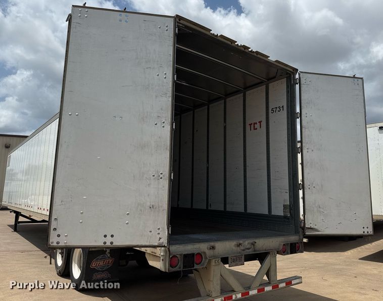 image for item DX5555 2016 Vanguard VXP dry van trailer