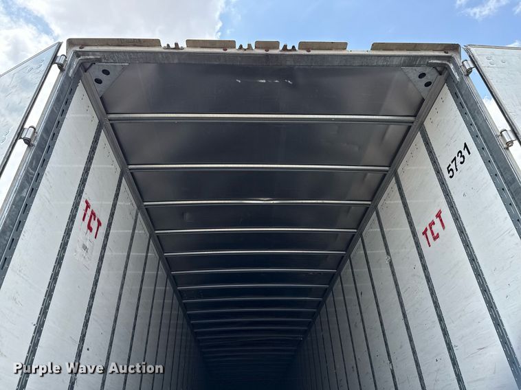 image for item DX5555 2016 Vanguard VXP dry van trailer