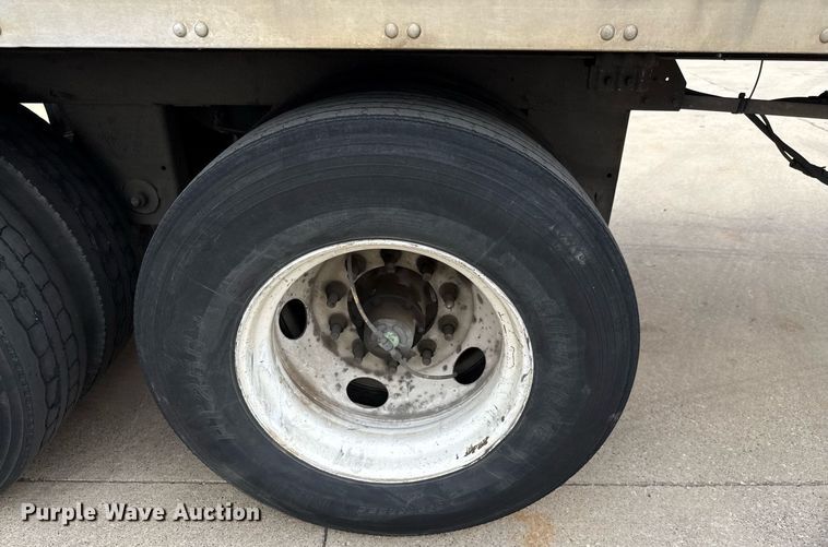 image for item DX5555 2016 Vanguard VXP dry van trailer