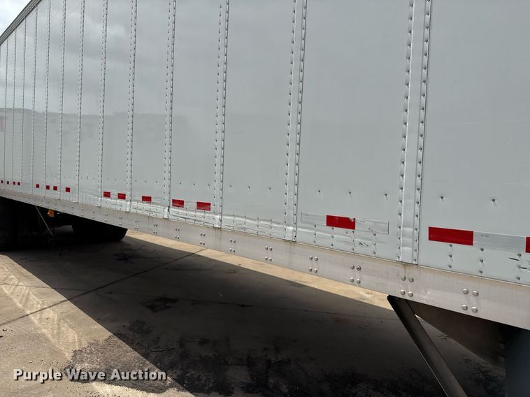 image for item DX5556 2016 Vanguard VXP dry van trailer