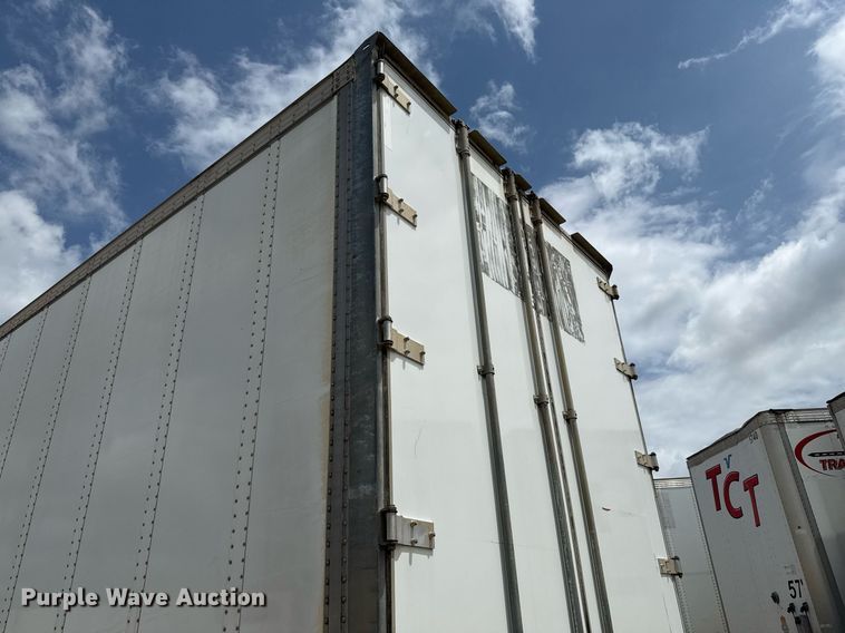 image for item DX5556 2016 Vanguard VXP dry van trailer