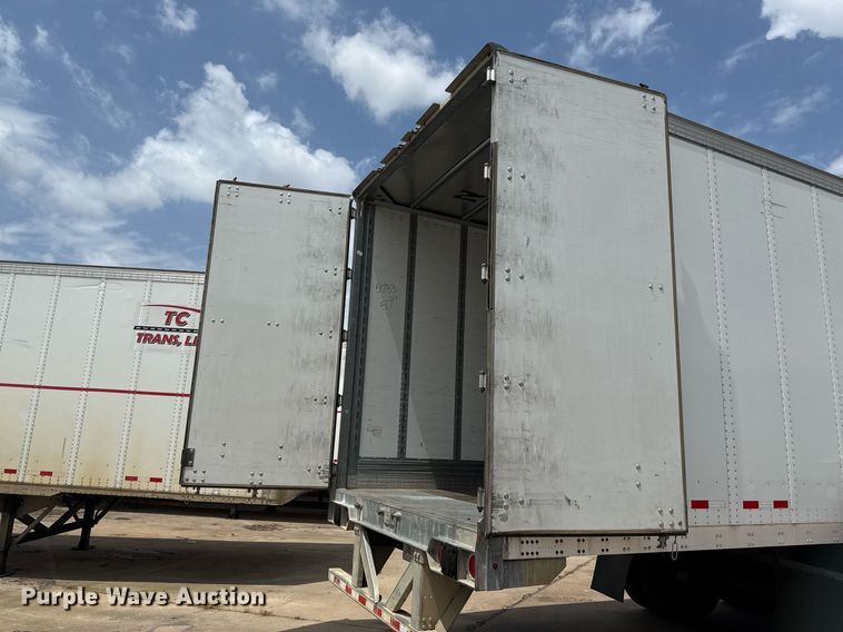 image for item DX5556 2016 Vanguard VXP dry van trailer