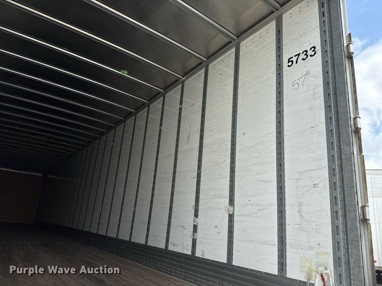 image for item DX5556 2016 Vanguard VXP dry van trailer