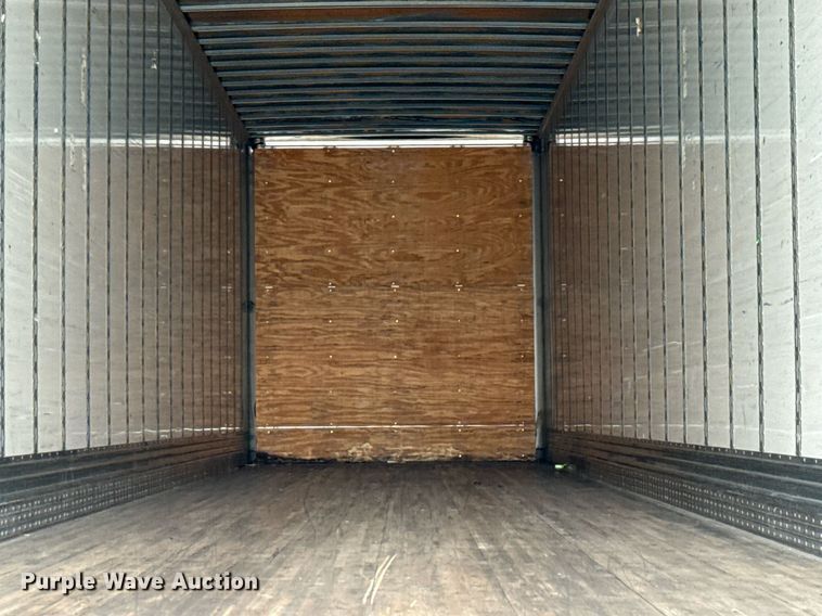 image for item DX5556 2016 Vanguard VXP dry van trailer