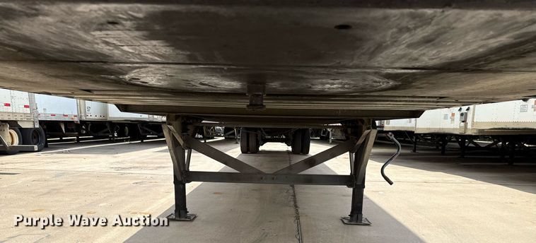 image for item DX5557 2016 Vanguard VXP dry van trailer