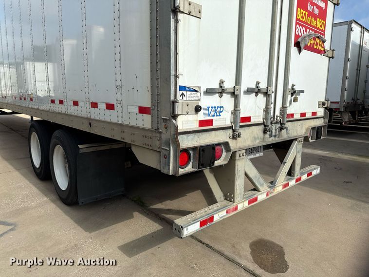 image for item DX5557 2016 Vanguard VXP dry van trailer