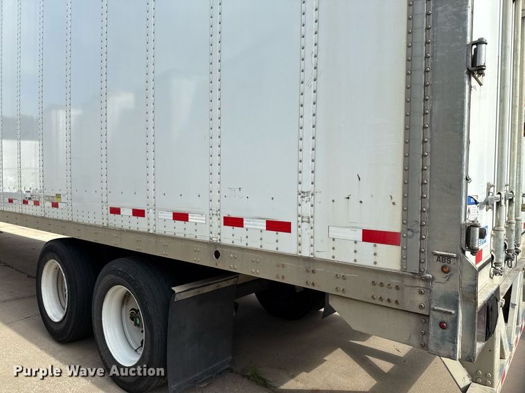 image for item DX5557 2016 Vanguard VXP dry van trailer