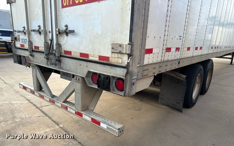 image for item DX5558 2016 Vanguard VXP dry van trailer