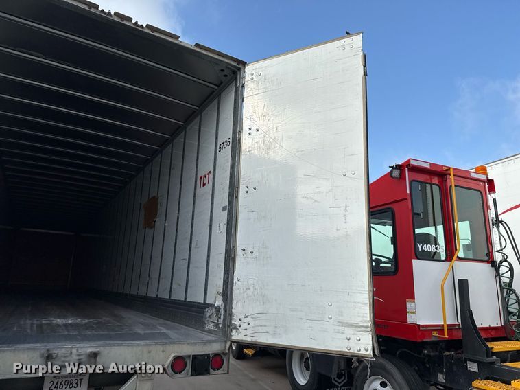 image for item DX5558 2016 Vanguard VXP dry van trailer