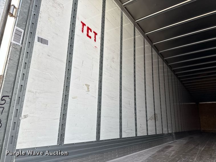 image for item DX5558 2016 Vanguard VXP dry van trailer