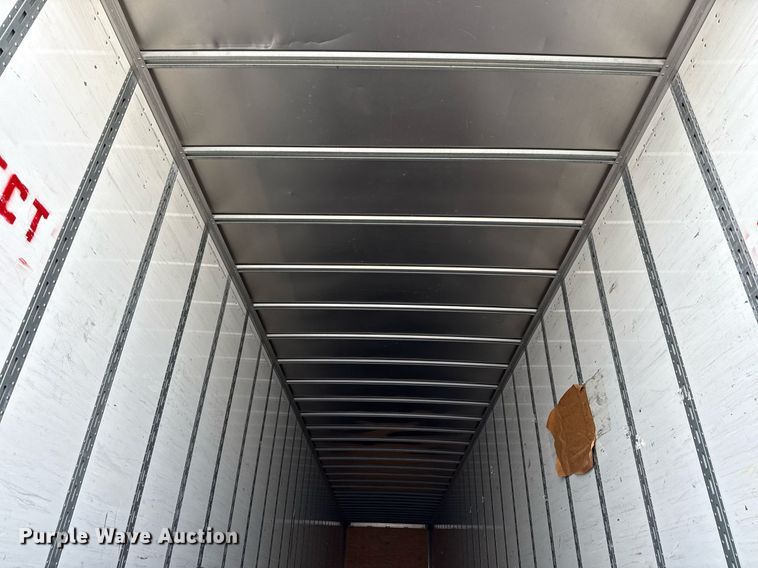 image for item DX5558 2016 Vanguard VXP dry van trailer