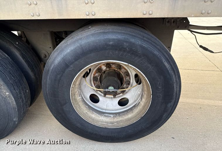 image for item DX5558 2016 Vanguard VXP dry van trailer