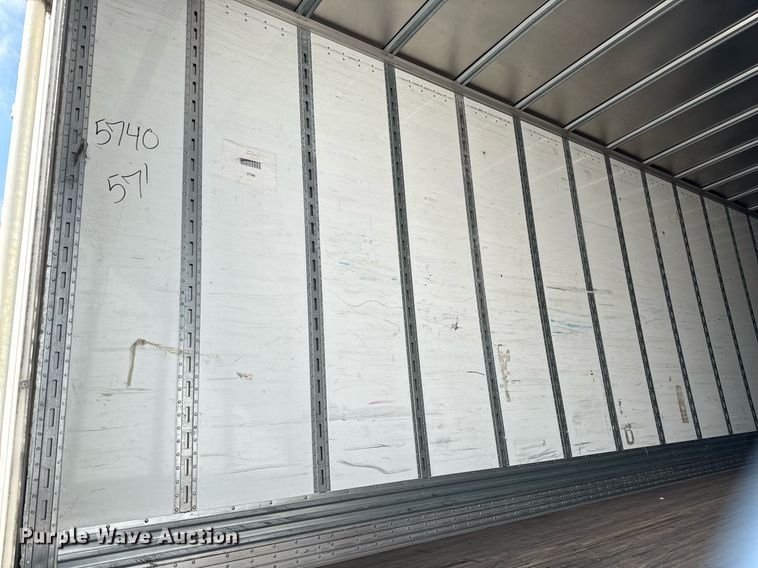 image for item DX5559 2016 Vanguard VXP dry van trailer