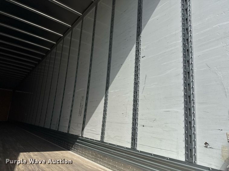 image for item DX5559 2016 Vanguard VXP dry van trailer