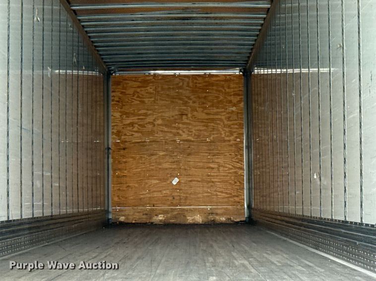 image for item DX5559 2016 Vanguard VXP dry van trailer