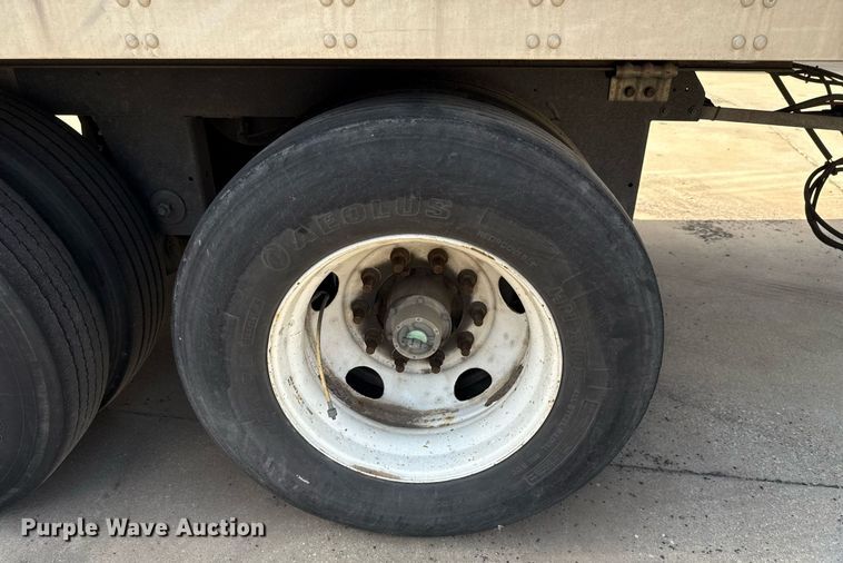 image for item DX5559 2016 Vanguard VXP dry van trailer