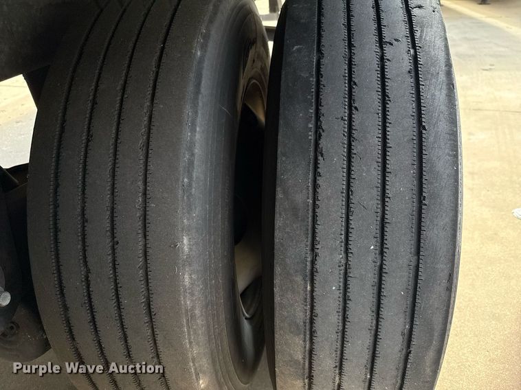 image for item DX5559 2016 Vanguard VXP dry van trailer