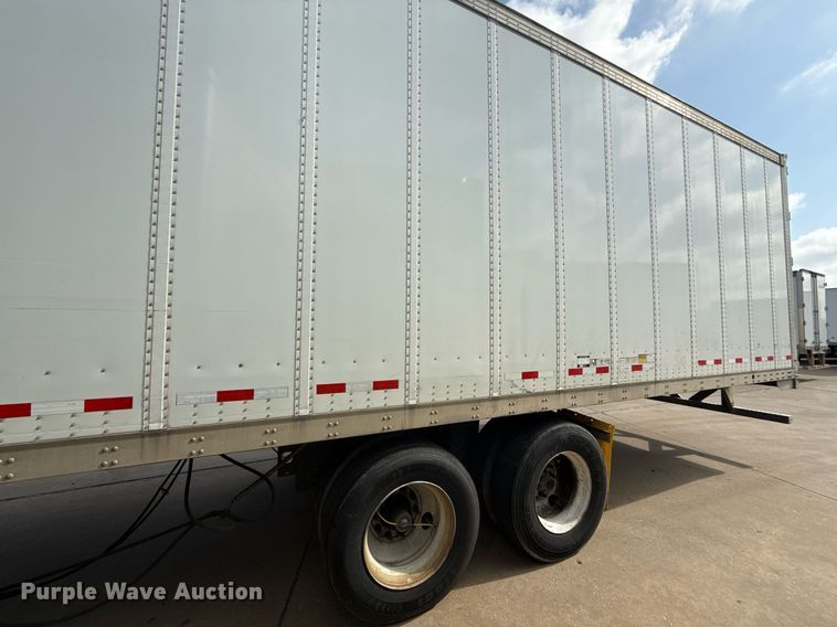 image for item DX5560 2016 Vanguard VXP dry van trailer