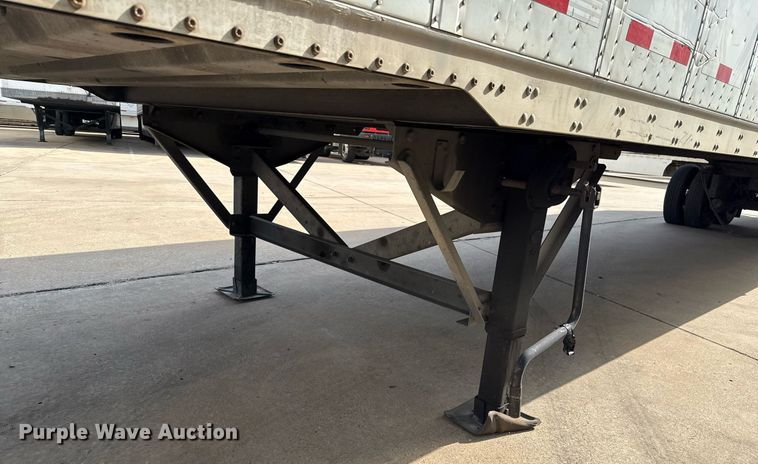 image for item DX5560 2016 Vanguard VXP dry van trailer