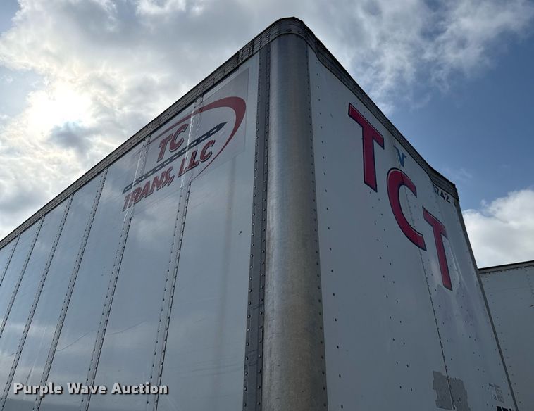 image for item DX5560 2016 Vanguard VXP dry van trailer