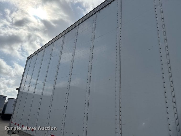 image for item DX5560 2016 Vanguard VXP dry van trailer