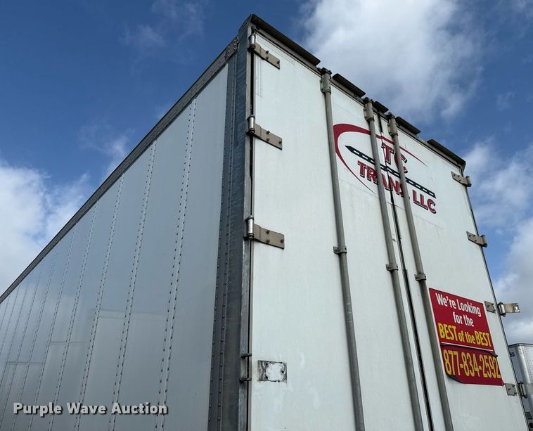 image for item DX5560 2016 Vanguard VXP dry van trailer