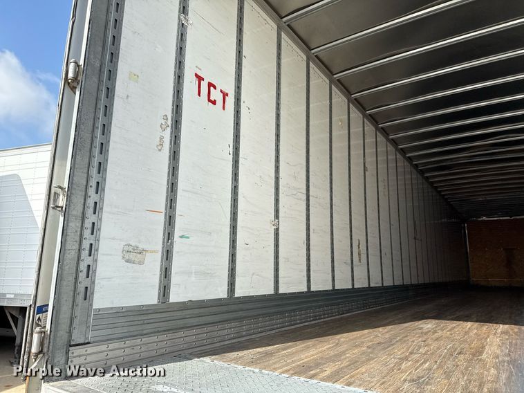 image for item DX5560 2016 Vanguard VXP dry van trailer