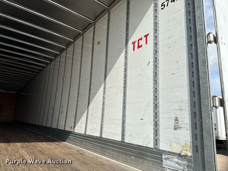 image for item DX5560 2016 Vanguard VXP dry van trailer