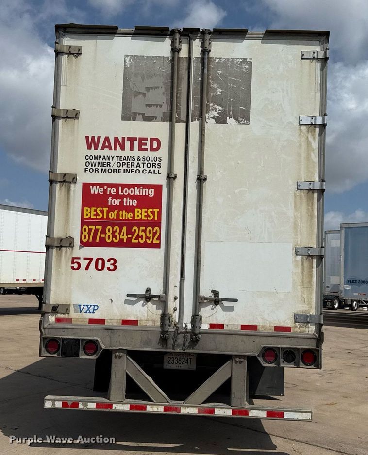 image for item DX5561 2014 Vanguard VXP dry van trailer