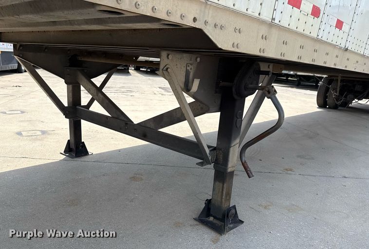 image for item DX5561 2014 Vanguard VXP dry van trailer