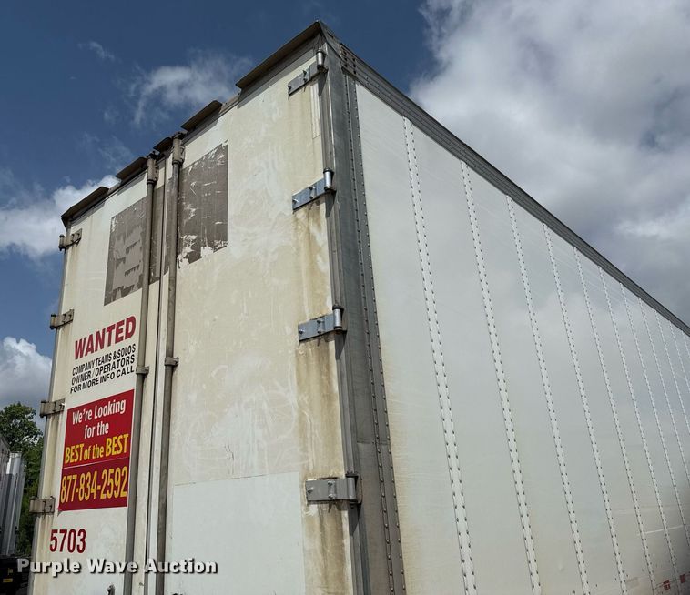 image for item DX5561 2014 Vanguard VXP dry van trailer