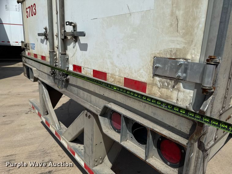 image for item DX5561 2014 Vanguard VXP dry van trailer