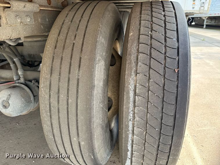 image for item DX5562 2014 Vanguard VXP dry van trailer