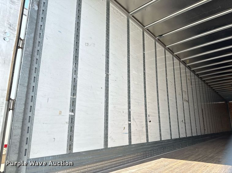 image for item DX5563 2014 Vanguard VXP dry van trailer